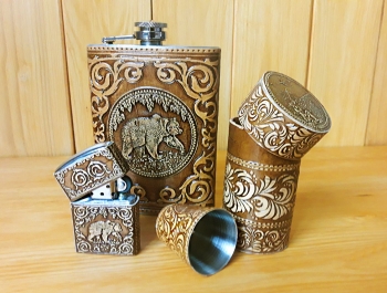 Фляжка декорированная берестой