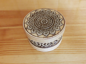Шкатулка круглая "Снежинка"